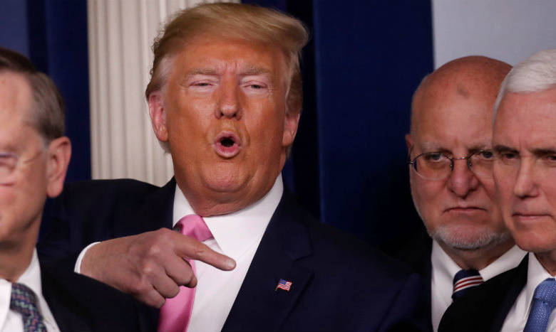 Trump asigna a Pence para abordar brote de coronavirus; ‘el riesgo es muy bajo’, insiste