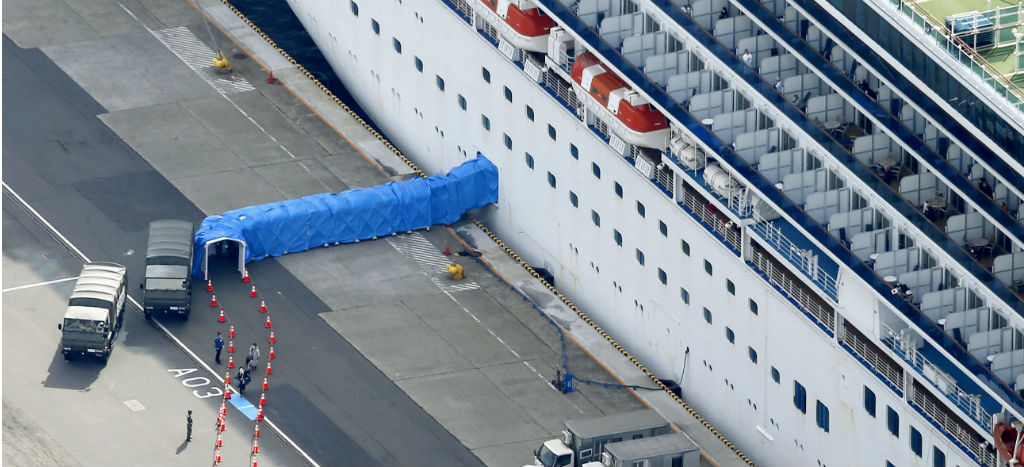 Al menos 600 pasajeros desembarcan el Diamond Princess tras cuarentena por Covid-19