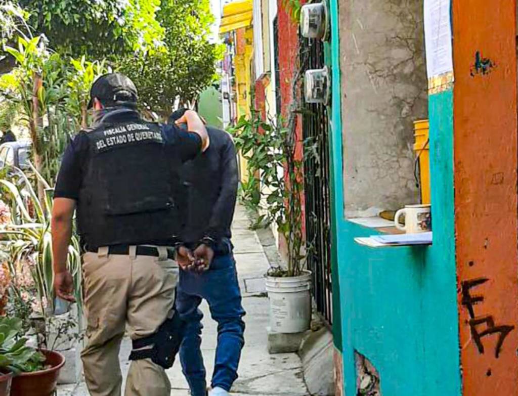 Detiene FGE a “El Bola” y “El Luky”, por narcomenudeo en San Juan Río