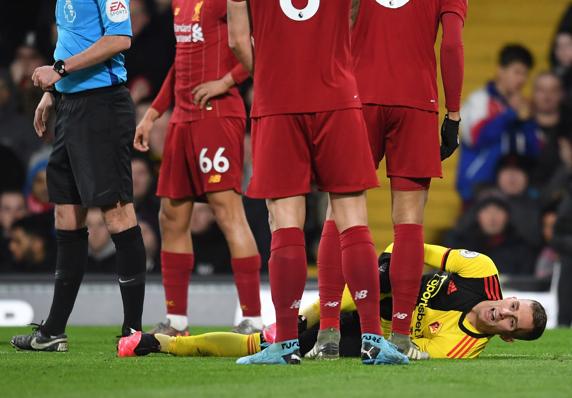 Deulofeu se lesiona contra el Liverpool