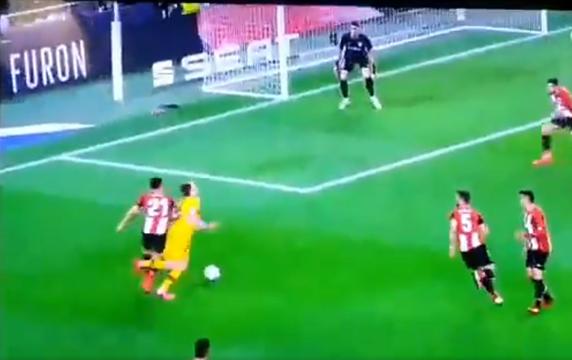 Así fue la acción del posible penalti a De Jong