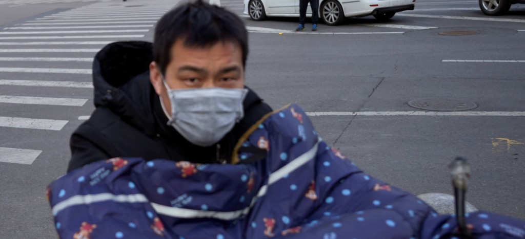 Estudio sugiere que 80 % de casos de Covid-19 son benignos