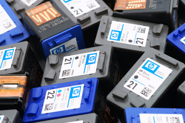 HP ofrece a sus inversores miles de millones en devoluciones de accionistas para evitar un vínculo con Xerox