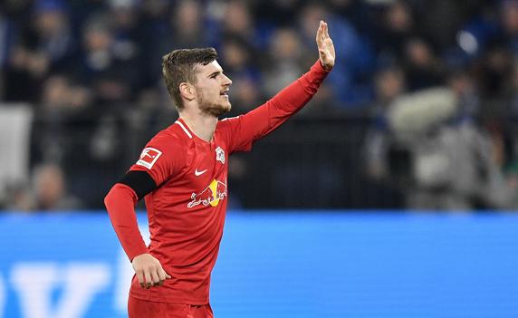 Timo Werner, vistiendo de rojo pero con el RB Leipzig.