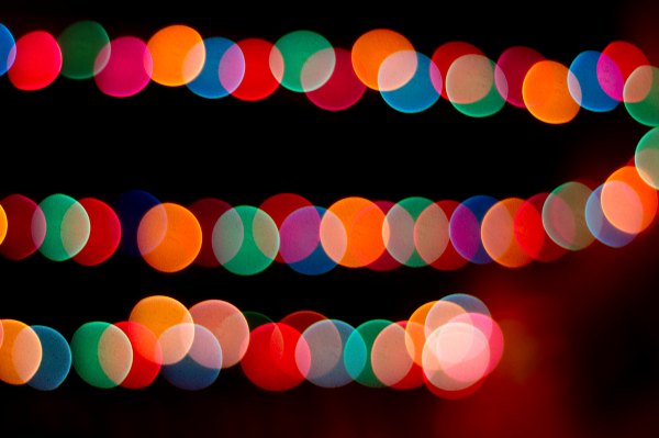 La última herramienta de "transparencia" de Facebook no ofrece mucho, así que fuimos a cavar