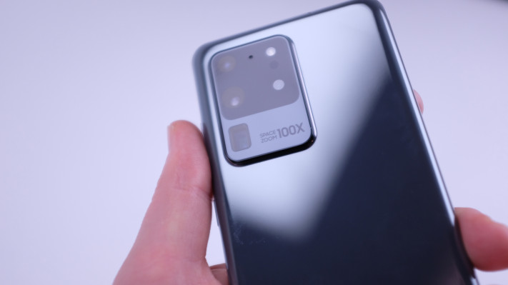 Los buques insignia de Samsung obtienen un nuevo nivel de prima, a partir de $ 1,400