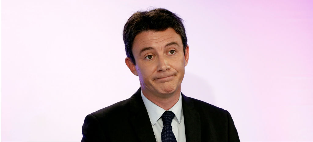 Por video sexual, cercano a Macron dimite a candidatura parisina