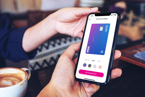 Revolut utiliza "banca abierta" para permitirle agregar otros datos de cuenta bancaria dentro de su aplicación