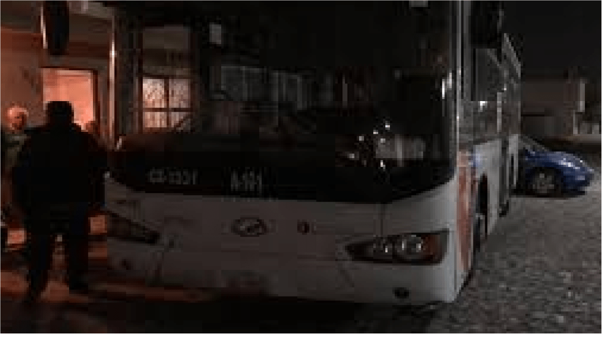 Siguen violentos asaltos a conductores de Qrobus, golpean a chofer, lo despojan de su unidad, en Los Juncos