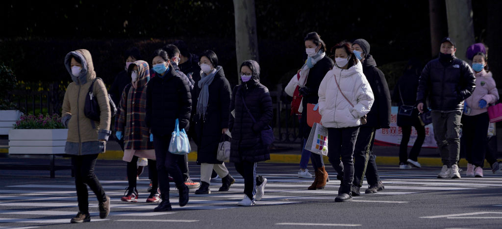 Van mil 770 las víctimas mortales por Covid-19 en China