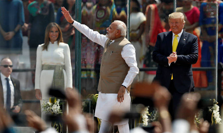 “Namasté Trump”: India da recepción multitudinaria al presidente de EU | Video