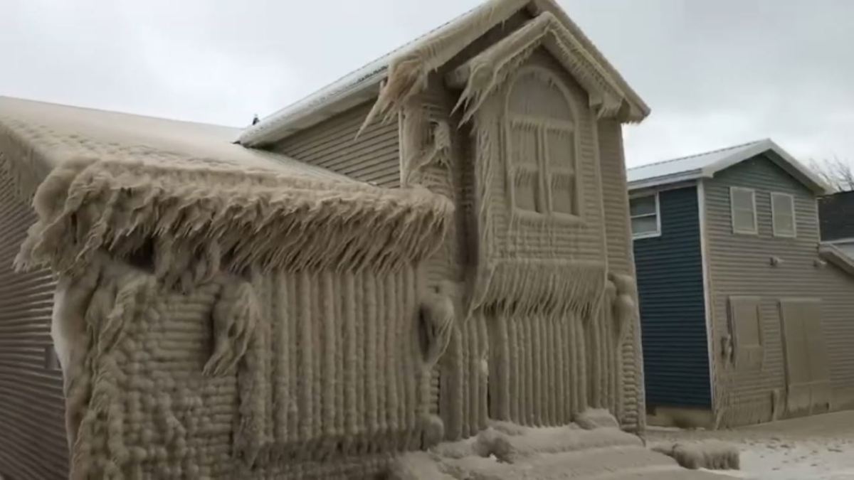 Espectacular: ciudad de EEUU se convierte en “reino de hielo”