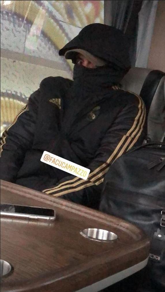 Campazzo, protegido con un buff y la capucha.