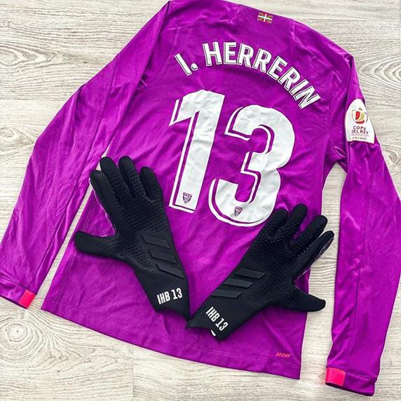 Sorteo organizado por Iago Herrerín, portero del Athletic, a través de su cuenta de Instagram.