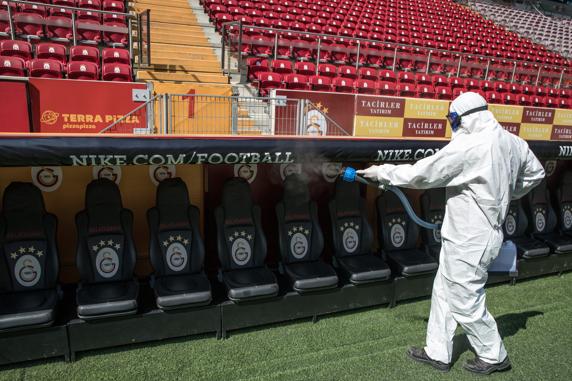 El Türk Telekom Arena se fumigó para el Galatasaray-Besiktas de este domingo