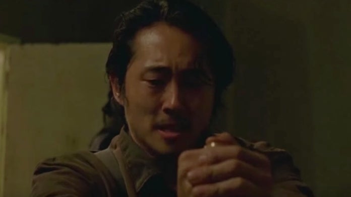 The Walking Dead Glenn mata a Salvador