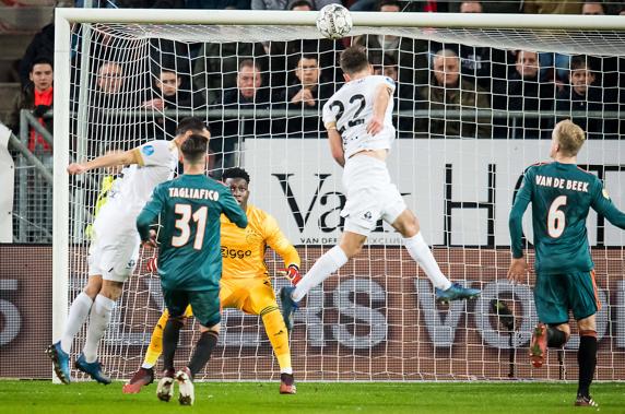 Así marcó Van de Streek el primer gol del Utrecht / Ronald Bonestroo