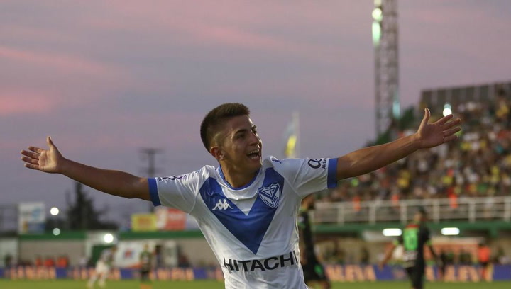 Surgido del conjunto de Liniers, gigantes de Europa como Manchester City y Arsenal andan tras sus pasos