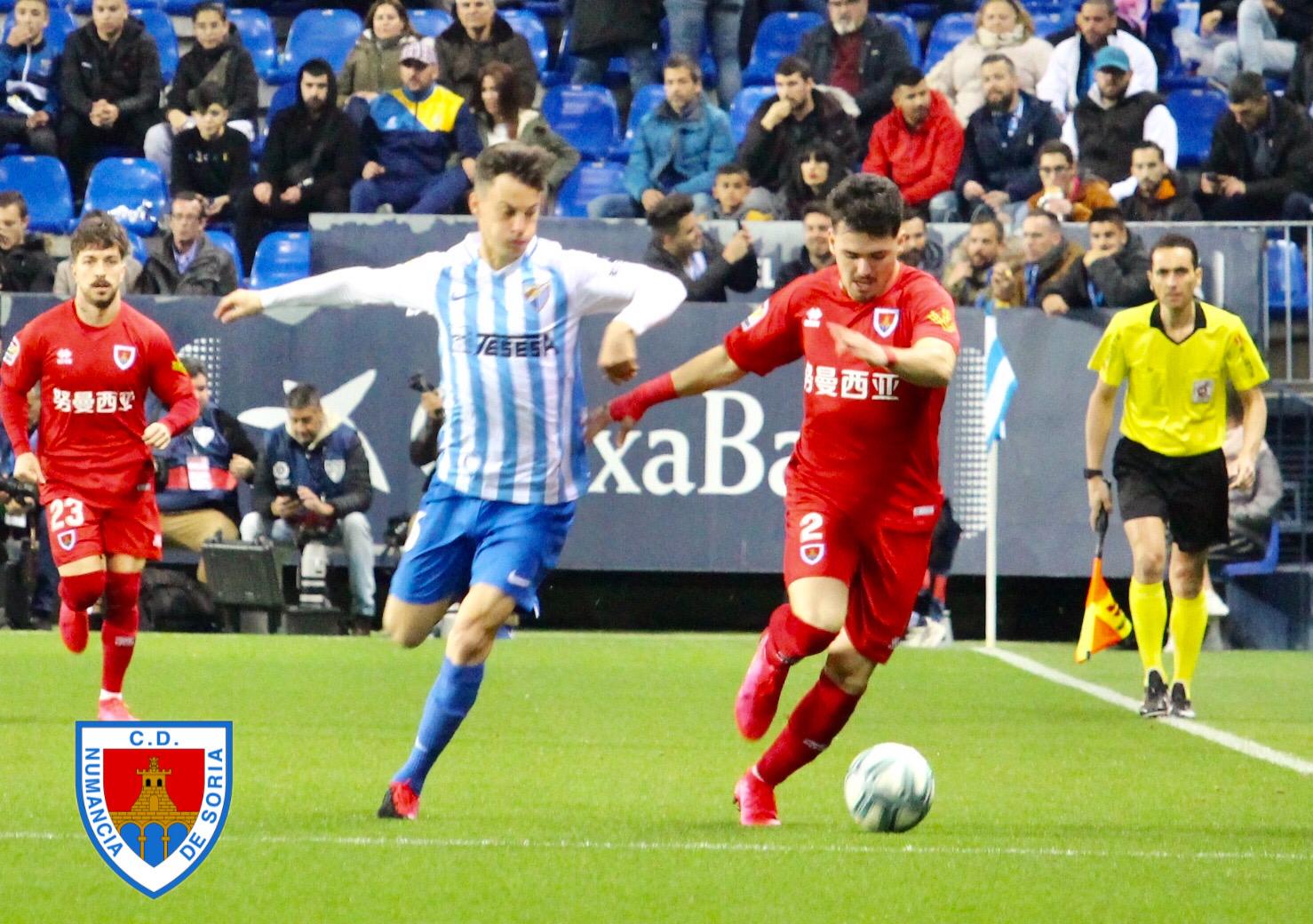 Álex Sola también juega por la izquierda en el Numancia