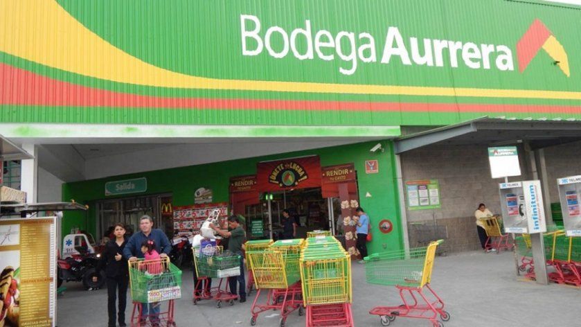 Clausuran “Aurrerá” de Pedro Escobedo, no acató medidas sobre coronavirus, quedan sin empleo 40 trabajadores