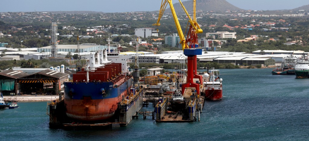 Detienen a dos gerentes de la petrolera PDVSA por entregar información estratégica a EU