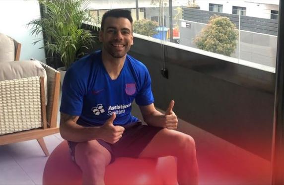 Sergio Lozano se recupera en su casa de su lesión