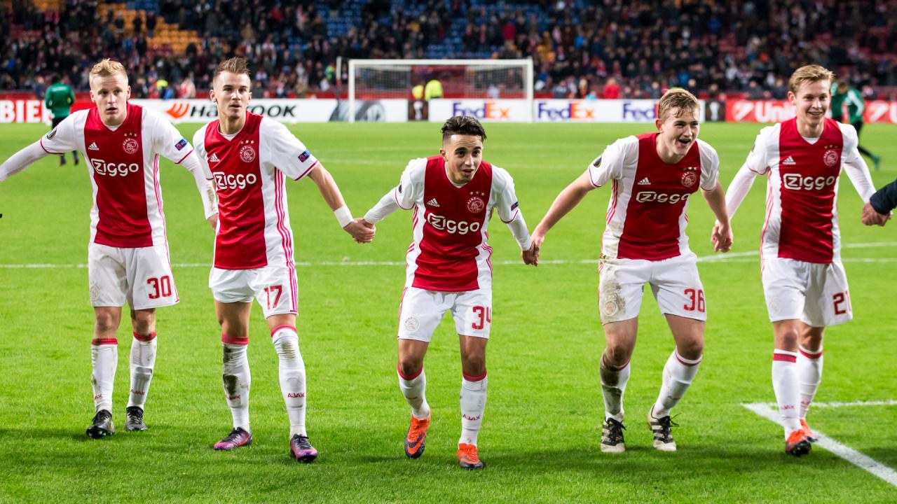 Abdelhak Nouri, con la camiseta del Ajax