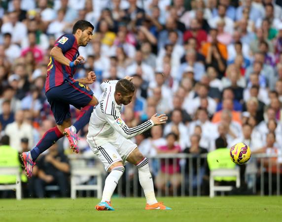 Luis Suárez debutó con el Barça en el Bernabéu en el día de la puesta de largo de la MSN