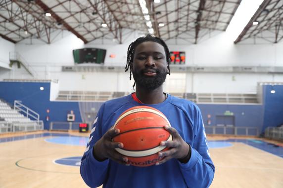 Karamo Jawara está encantado en el equipo y en la ciudad