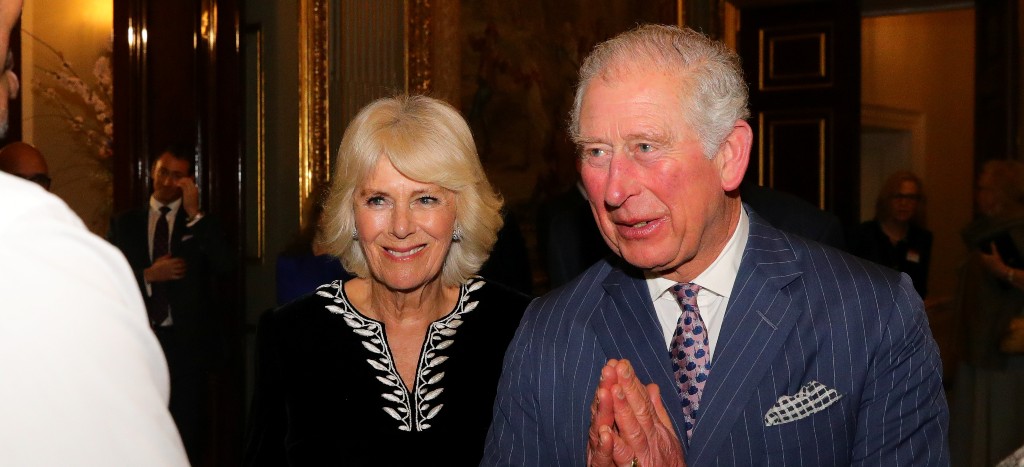 Príncipe Carlos de Inglaterra da positivo por coronavirus