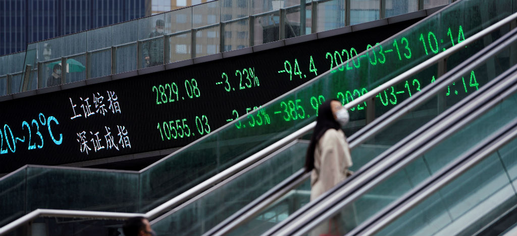 Redobla China gasto fiscal para revivir su economía