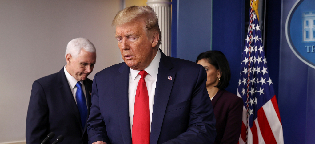 Trump anuncia Ley de Producción de Defensa para garantizar suministros ante Covid-19