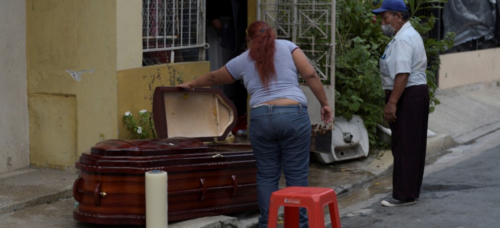 ¿Qué está pasando en Ecuador ante cientos de contagios de Covid-19?