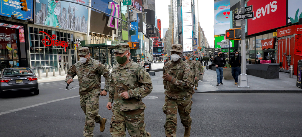 Nueva York logra menor cifra diaria de muertos desde el 2 de abril y suma 14 mil 347 muertos por Covid-19