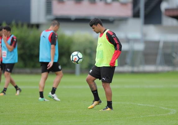 Nano Mesa, durante un entrenamiento del Eibar en Austria