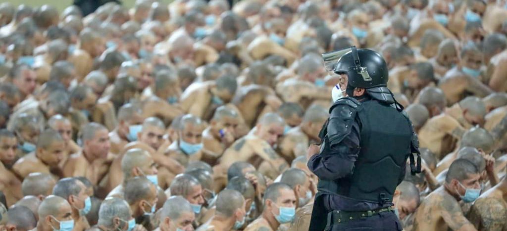 El Salvador somete a “tratos inhumanos” a pandilleros encarcelados: CIDH
