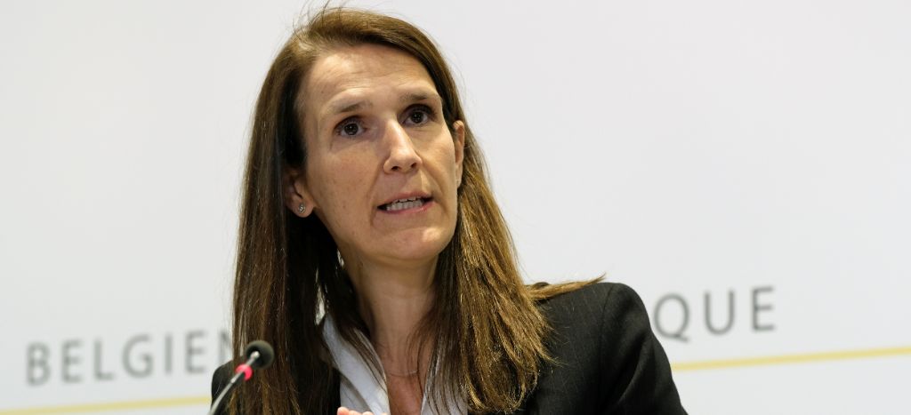 Bélgica baja curva de contagios de Covid-19; reabrirá comercios el 11 de mayo