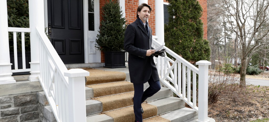 Canadá anuncia cierre de frontera con EU por 30 días más