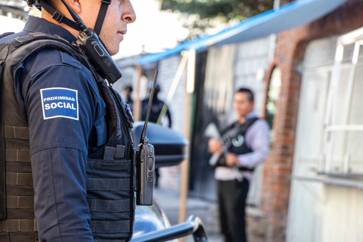 Catean viviendas y detienen a 4 que balearon a policías de El Marqués