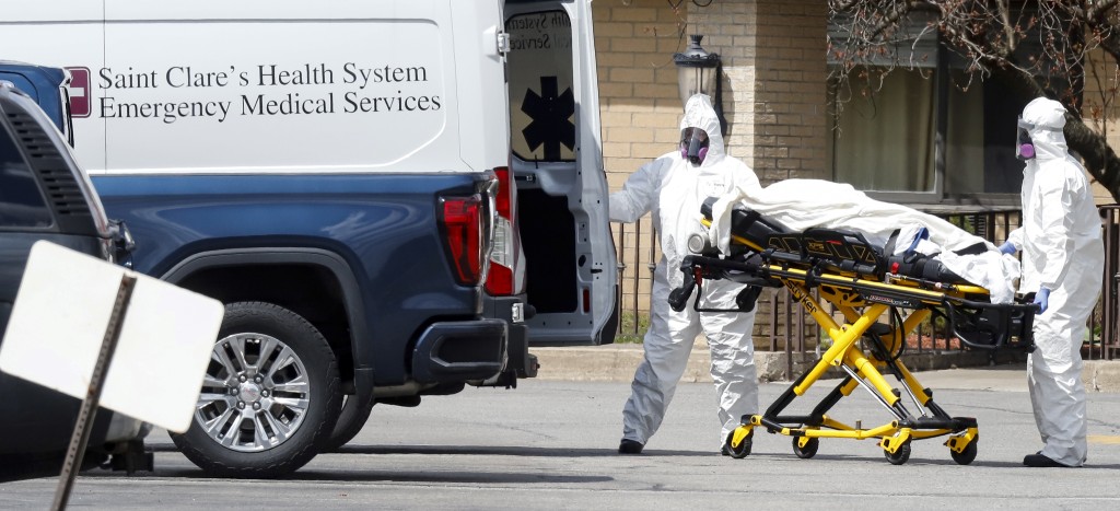 Disputas políticas y controversia marcan proceso de reapertura de varios estados en EU