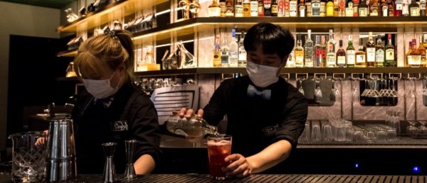 Economía de China se contrae 6.8 por ciento por Covid-19