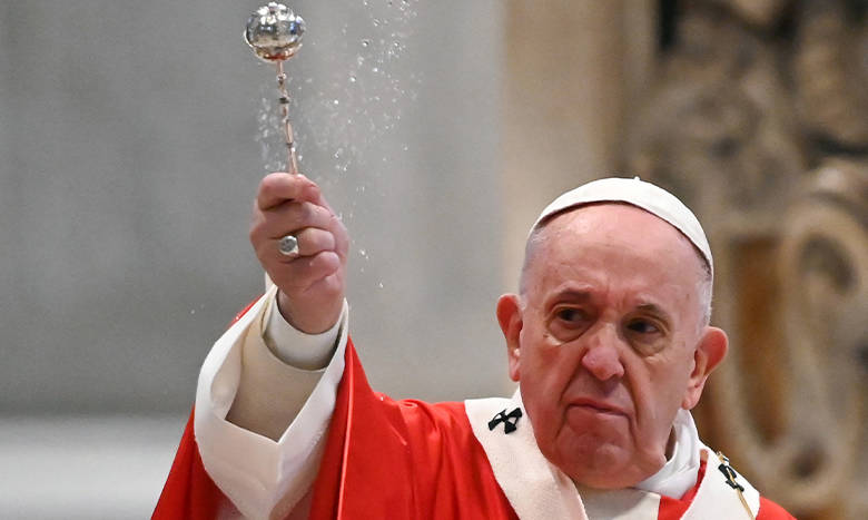 El Papa pide orar por quienes no saben cómo mantener a su familia
