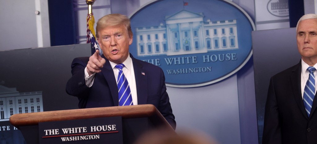 FDA pide no ingerir ni inyectar desinfectante; Trump lo sugirió como alternativa frente al Covid-19