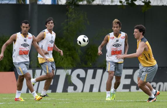 Felipe Anderson, junto a Neymar durante su etapa en el Santos