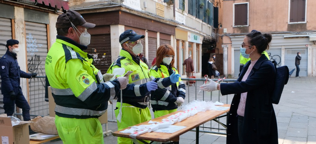 Italia reporta primer descenso en cifra de pacientes en cuidado intensivo por Covid-19