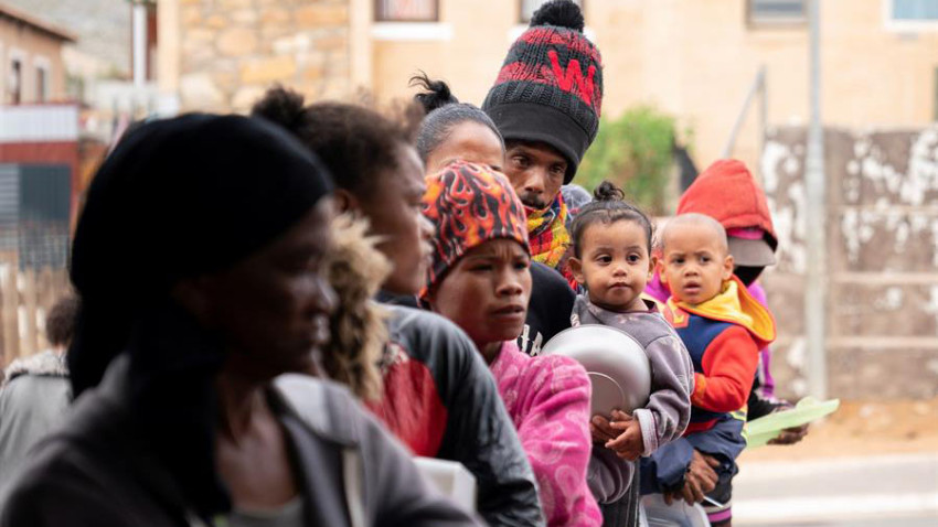 La pandemia causa 489 muertes y más de 10,000 contagios en África