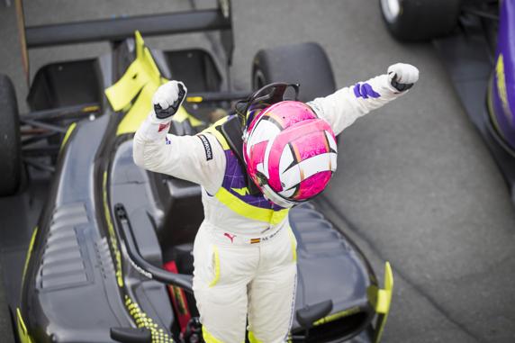 Marta García celebra su triunfo en la cita de Norisring (Alemania) en las W-Series 2019