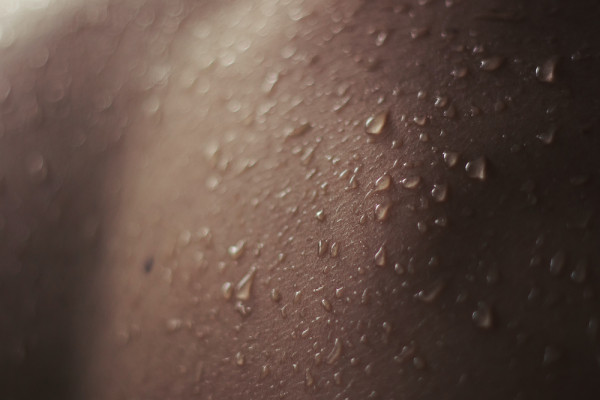 Resumen de I + D: potencia del sudor, imágenes de la Tierra, pruebas de "controladores fantasmas"