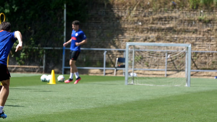 Último entrenamiento del Atlético con grupos de 10