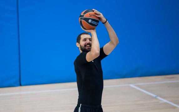 Nikola Mirotic, entrenando este miércoles en la Ciutat Esportiva.